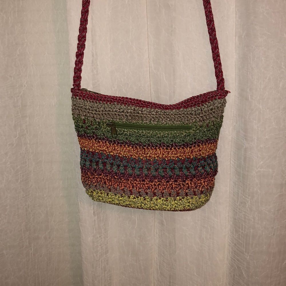 𝒍𝒊𝒏𝒂 Macramé Crochet Multicolored Heather Striped Crossbody Bag